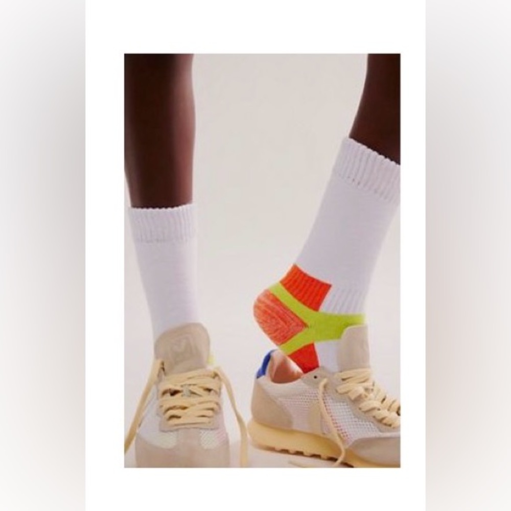 NWT Free People FP Movement Total Trek Hike Socks